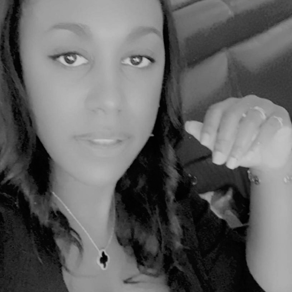 Meet your Posher, Tiffany